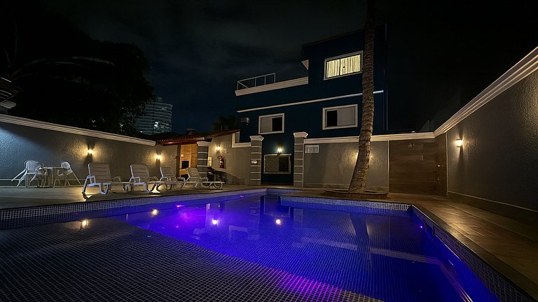 Estudio 7 em Pousada com piscina 1 quadra da praia
