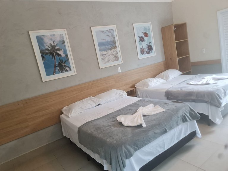 Kitnet 8 em Pousada com Piscina na Enseada