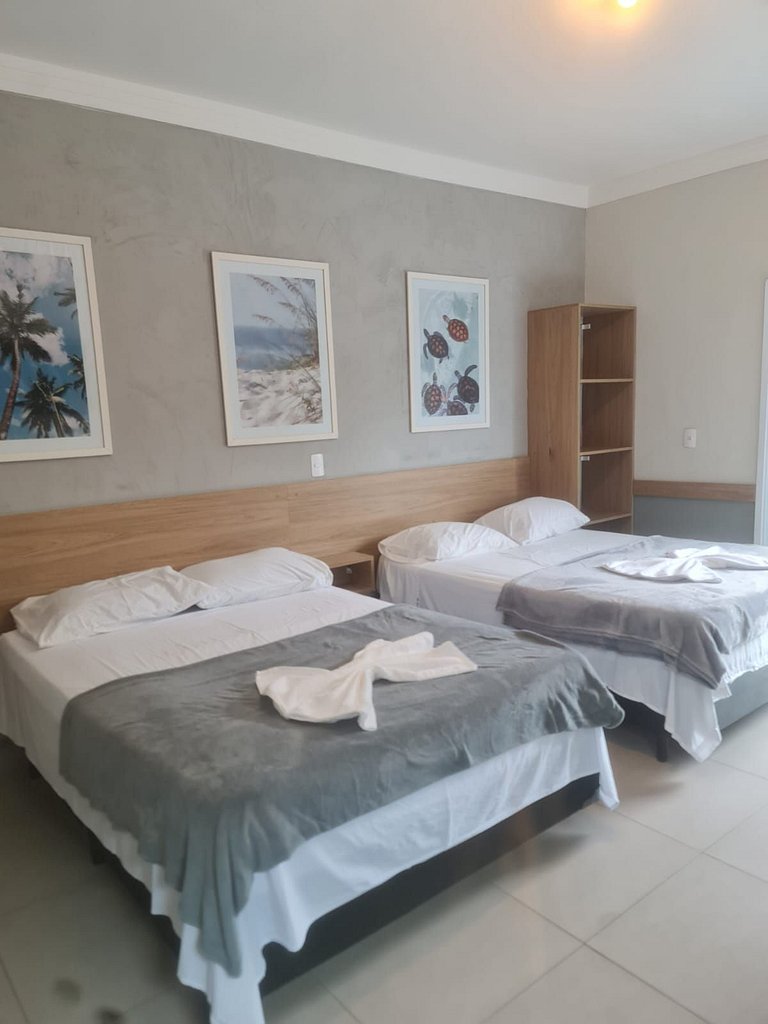 Kitnet 8 em Pousada com Piscina na Enseada