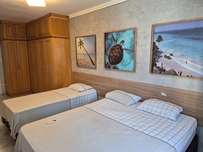 Cobertura de 3 quartos com hidromassagem e vista do por-do-s